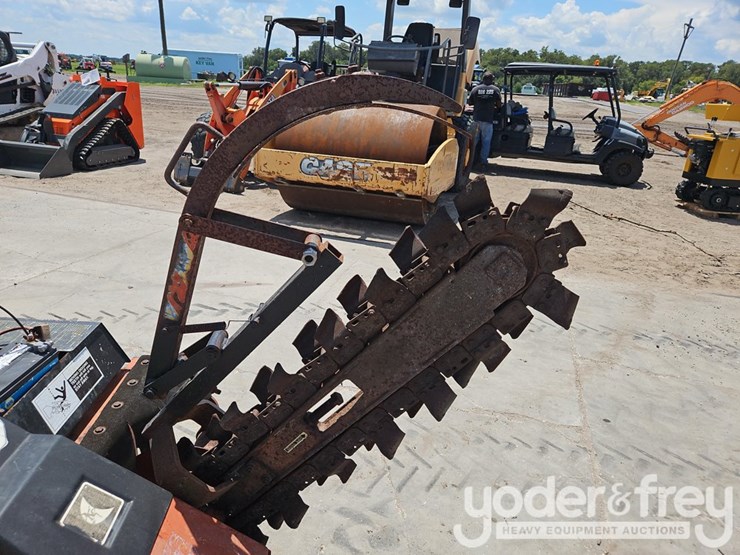 ditch-witch-1820he-image-9