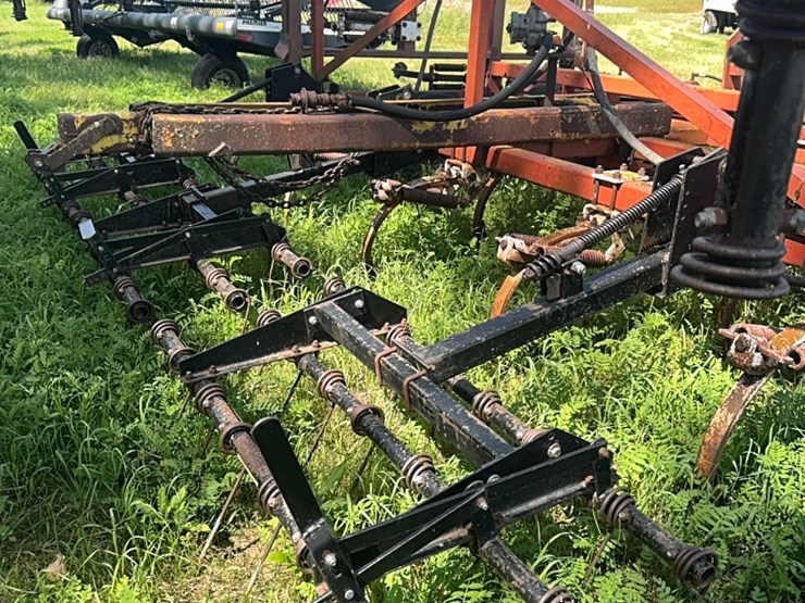 37’-wil-rich-chisel-plow-w/-complete-walking-tandems-and-3-bar-summers-harrow-￼-image-21