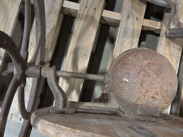 various-cast-iron-parts-mounted-to-wood-image-16