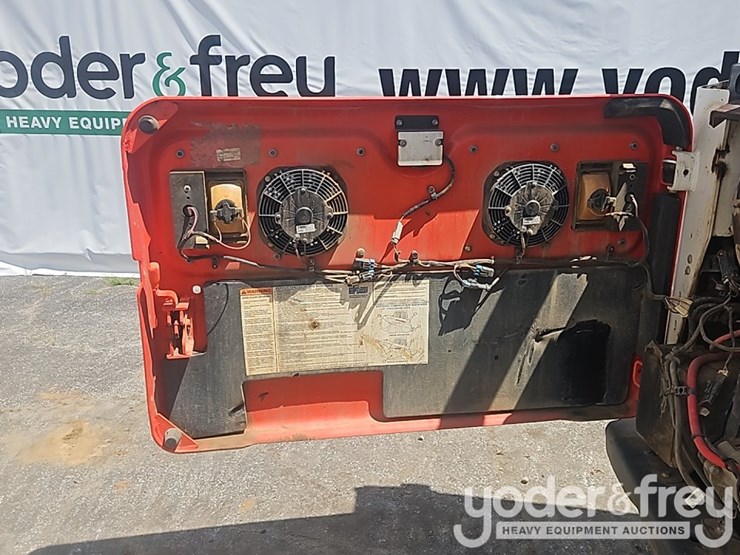 2023-bobcat-t870-image-19