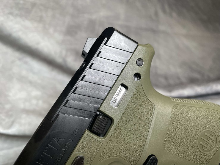 #4550-•-beretta-apx-a1-carry-9mm-luger-pistol,-sn:-axc150907-image-17