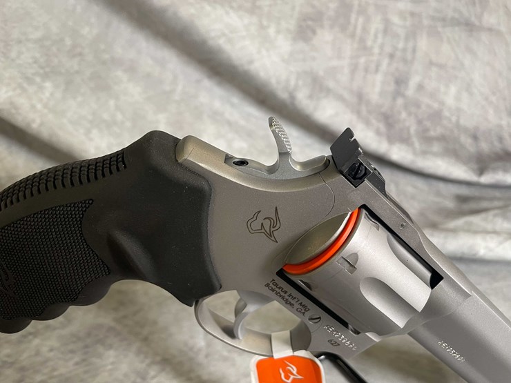 #4549-•-taurus-m627-tracker-357-mag-revolver,-sn:-aem939894-image-7