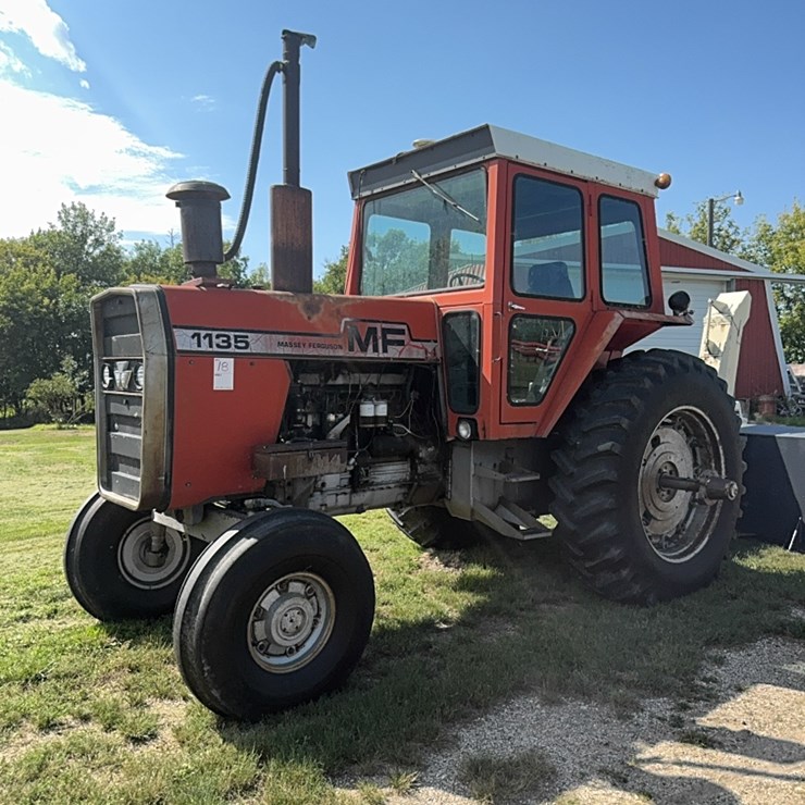 MASSEY-FERGUSON 1135