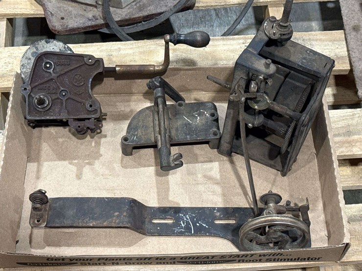 lot-of-machinery-components?-image-1