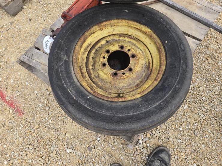 #3955-•-(3)-16"-tires-and-rims-image-4