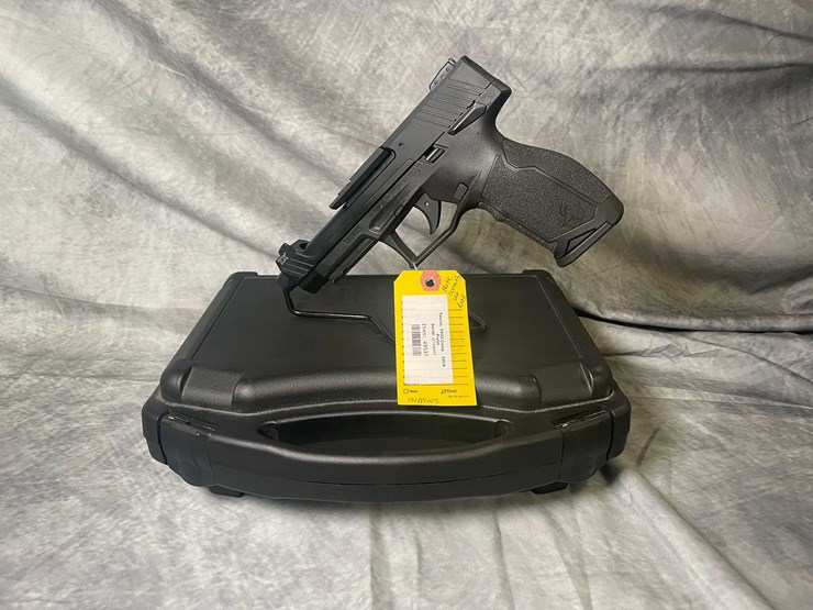 #4527-•-taurus-tx22-competition-22-lr-pistol,-sn:-1pt435457-image-1