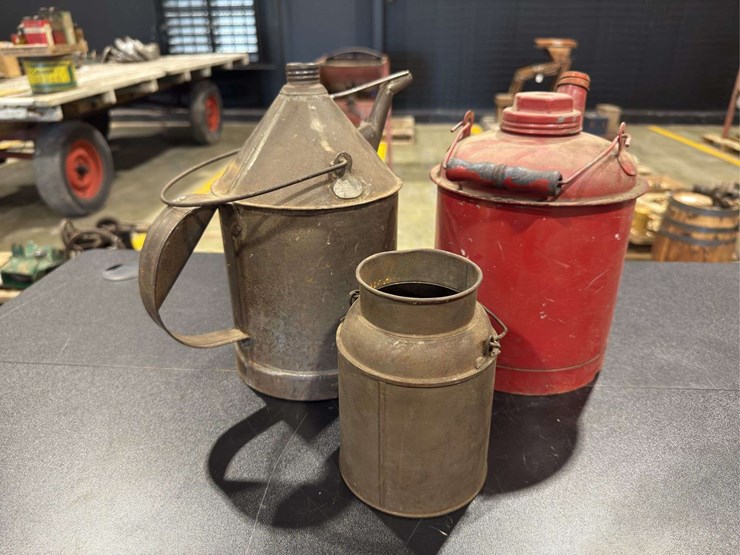 three-gas/oil-cans-image-4