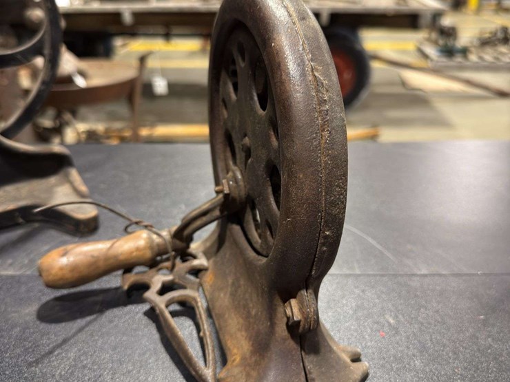 tools-for-rope-making-image-8