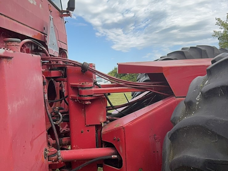 massey-ferguson-4880-image-30