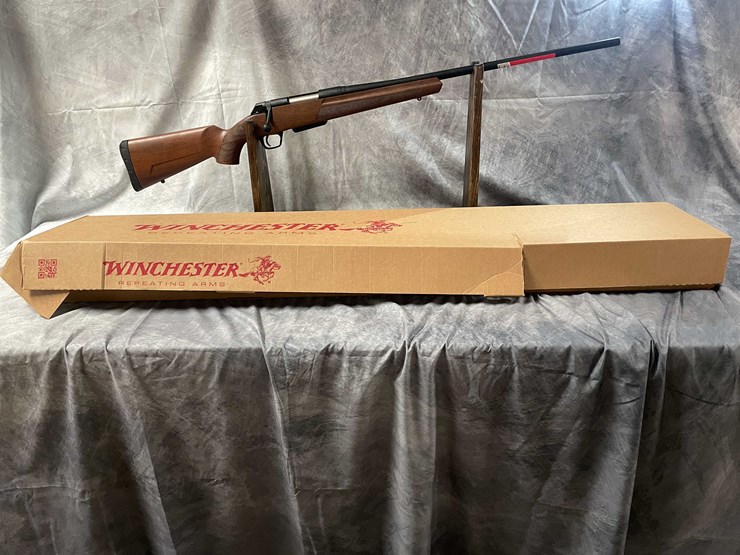 #4583-•-winchester-xpr-sporter-300-wsm-bolt-action-rifle,-sn:-pt10006yw357-image-1