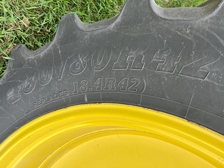 john-deere-8300-image-10