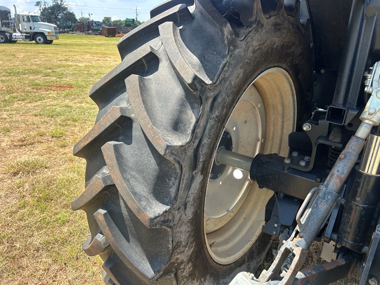 2014-new-holland-t6.175-image-8