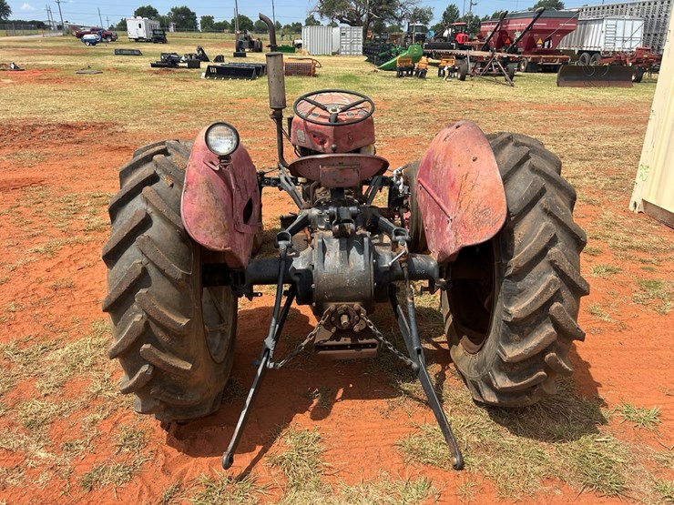 massey-ferguson-35-image-5