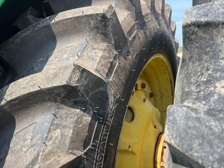 john-deere-8410-image-19