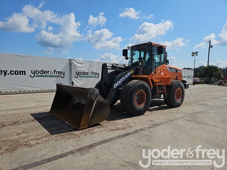2019-doosan-dl250-5-image-1