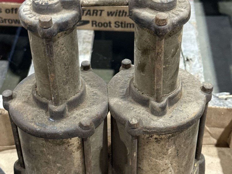 cable-cutters-and-“dead-easy”-tire-pump-image-10