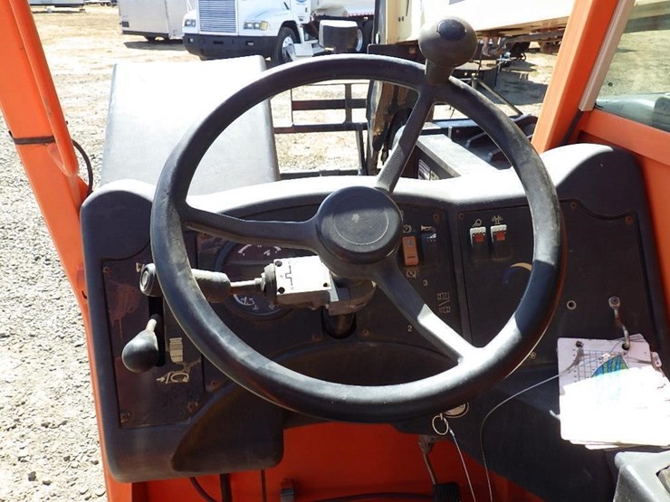 2013-jlg-g6-42a-image-23