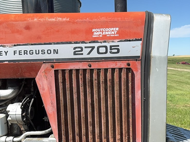 massey-ferguson-2705-image-7