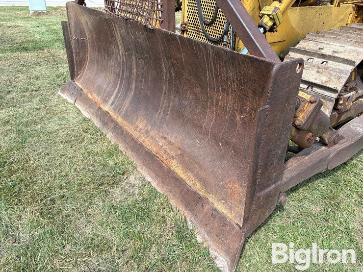 caterpillar-d6c-image-13