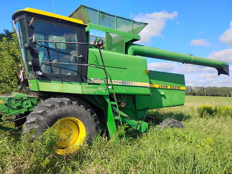 1983-john-deere-8820-image-5