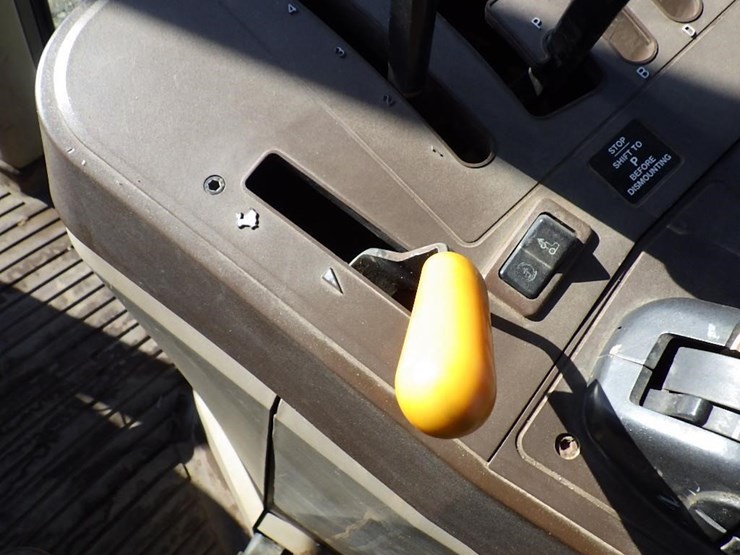 john-deere-6415-image-26