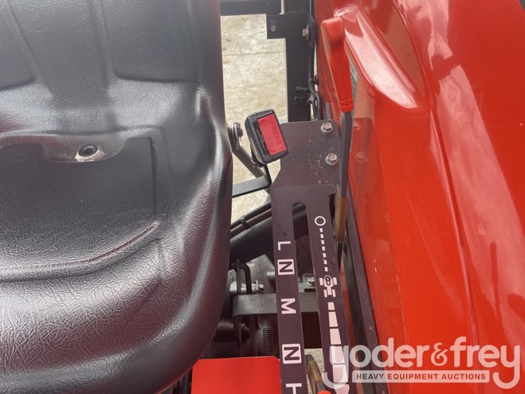2020-kubota-mx5400hst-image-43