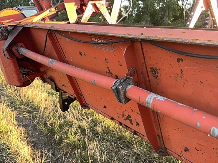 20’-straight-head,-massey-header-image-15