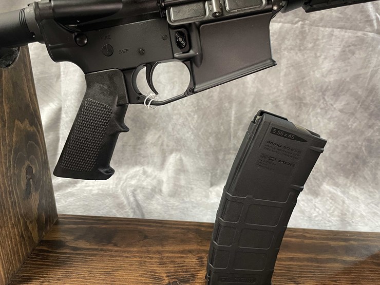 #4582-•-delton-ar-15-5.56-nato-semi-auto-rifle,-sn:-dti-s302150-image-12