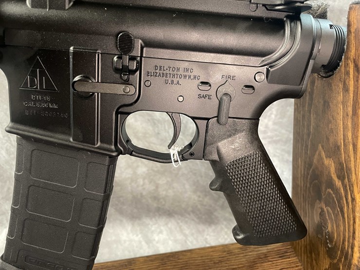 #4582-•-delton-ar-15-5.56-nato-semi-auto-rifle,-sn:-dti-s302150-image-20