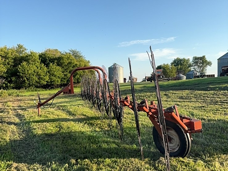 9-wheel-hay-rake-image-4