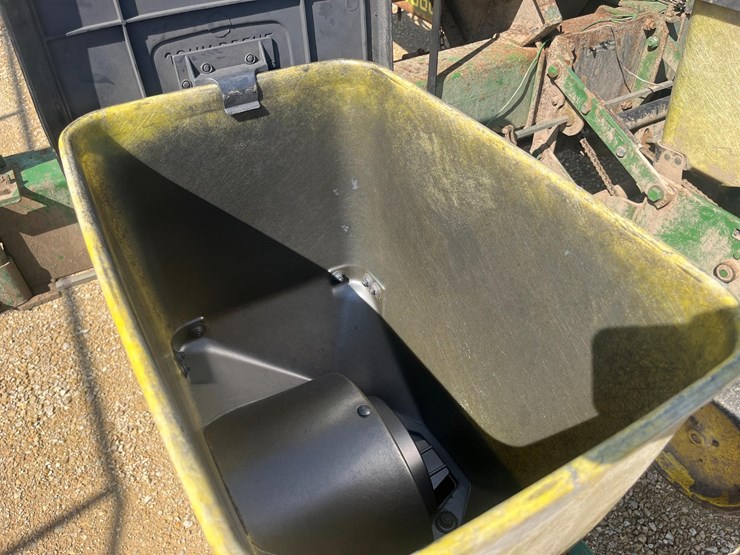 john-deere-7000-image-4