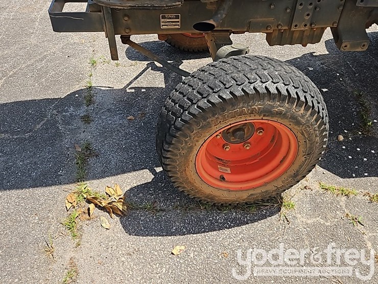 2020-kubota-l2501f-image-9