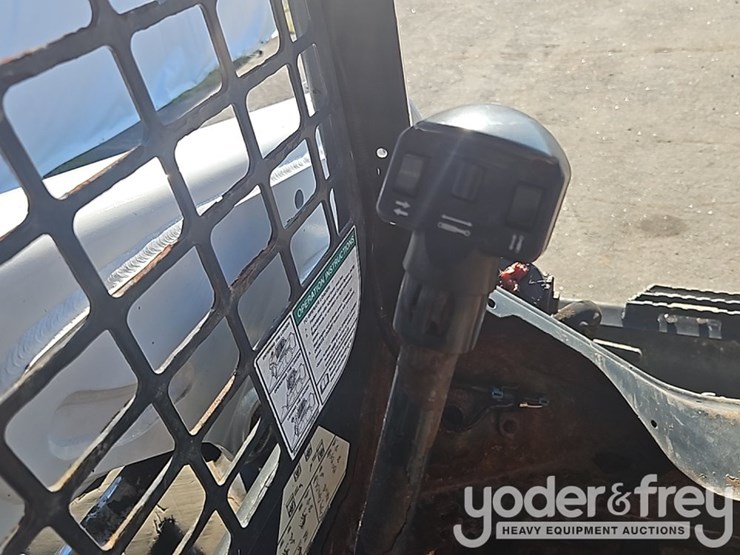 2019-bobcat-s550-image-30
