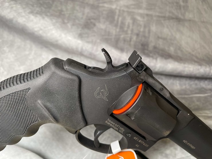 #4534-•-taurus-m44-tracket-44-rem-mag-revolver,-sn:-ael817409-image-7