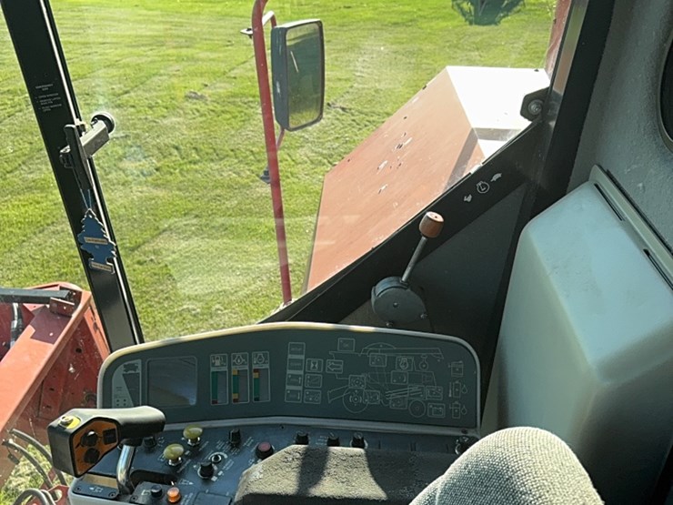 massey-ferguson-8780-image-41