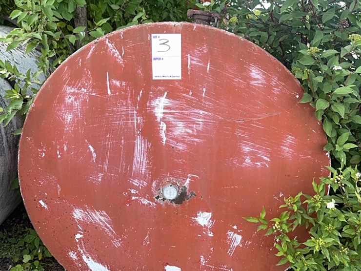 1000-gallon-fuel-tank-with-pump-image-1