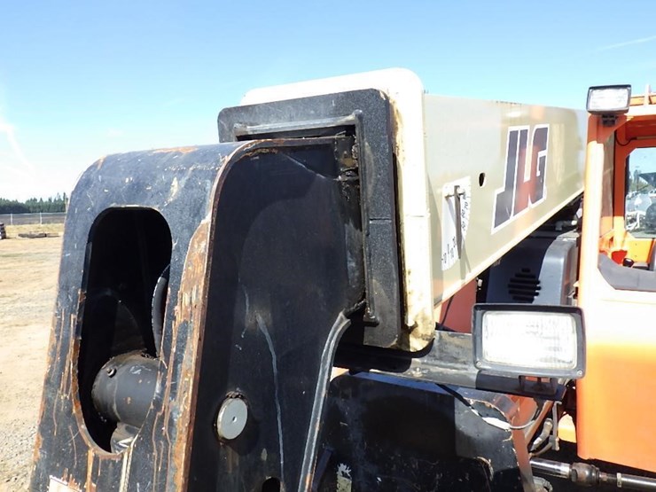 2013-jlg-g6-42a-image-14