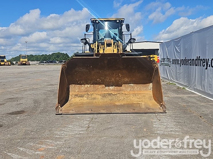 2021-caterpillar-962m-image-8