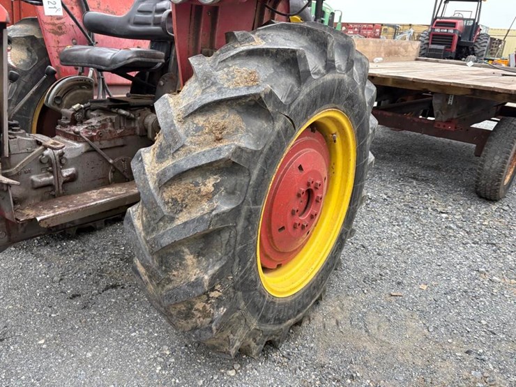 massey-ferguson-165-image-10