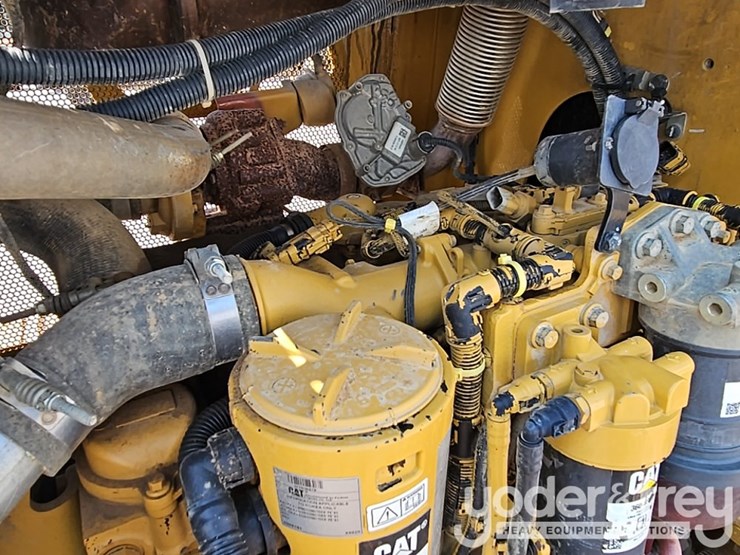 2018-caterpillar-d5k2-lgp-image-25