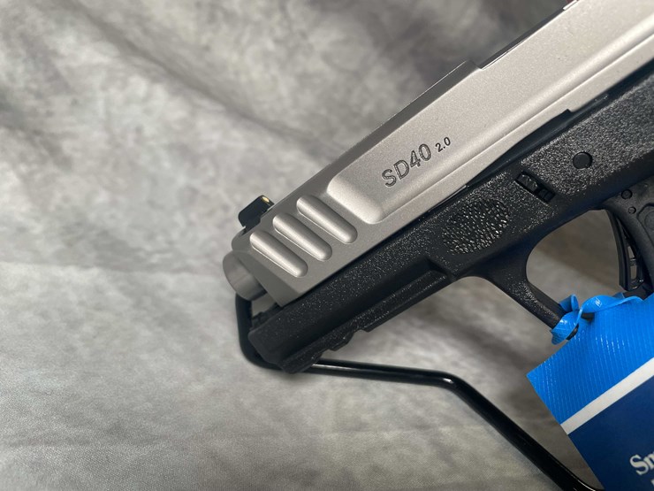 #4528-•-smith-&-wesson-sd40-40-s&w-pistol,-sn:-ehj5910-image-17