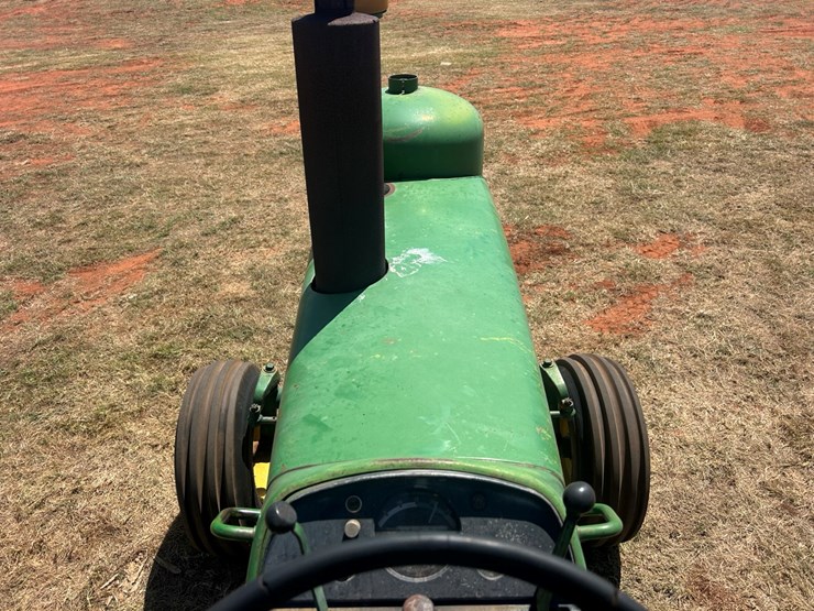 john-deere-3020-image-12