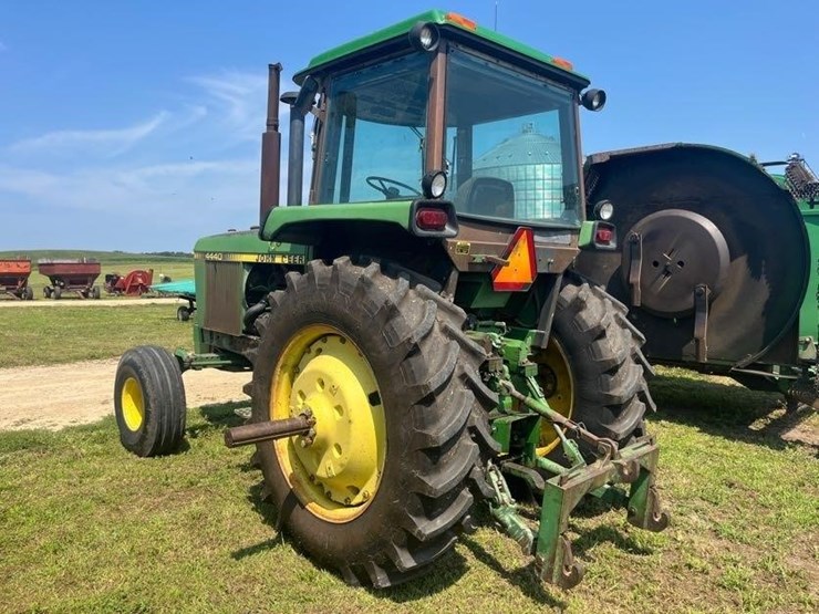 1978-john-deere-4440-image-2