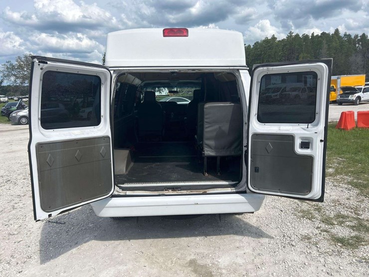 2012-ford-e150-image-20