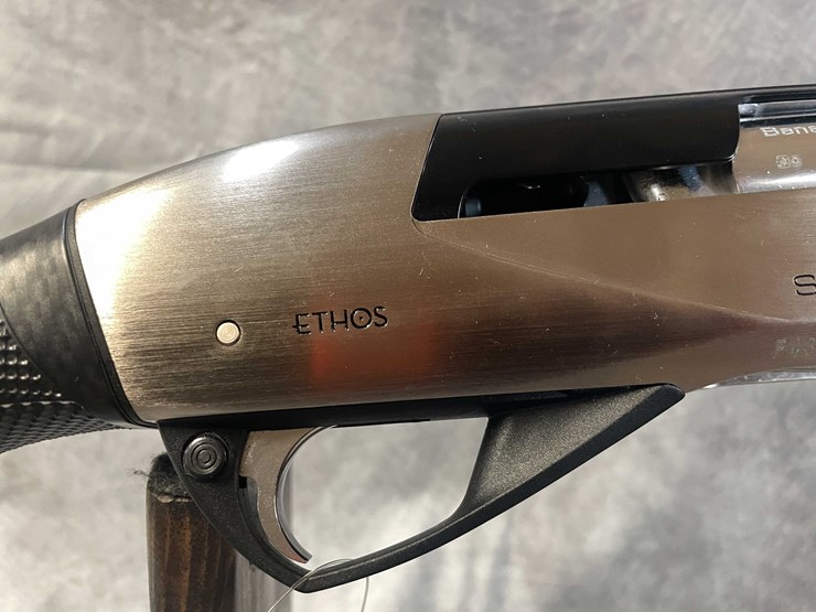 #4610-•-benelli-super-sport-12-ga.-semi-auto-shotgun,-sn:-f437197v-image-7