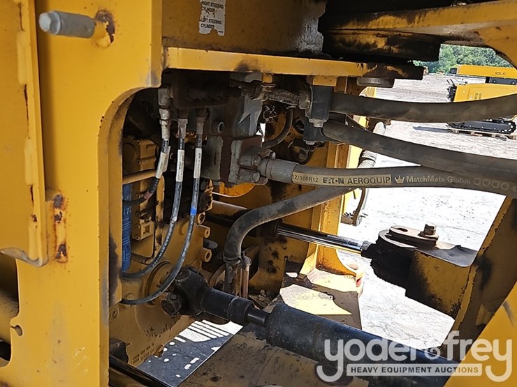 2019-deere-544l-image-9