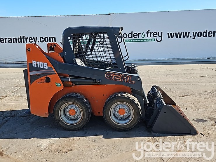 2018-gehl-r105-image-5