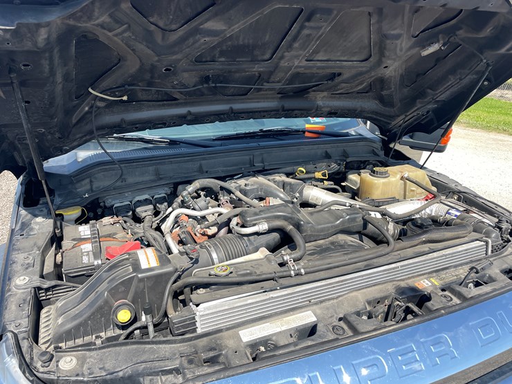 2016-ford-f550-image-26
