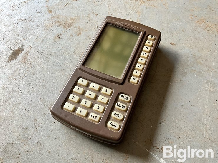 john-deere-“brown-box”-greenstar-display-image-1