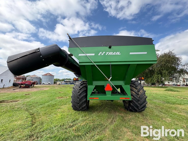 e-z-trail-870-grain-cart-image-6